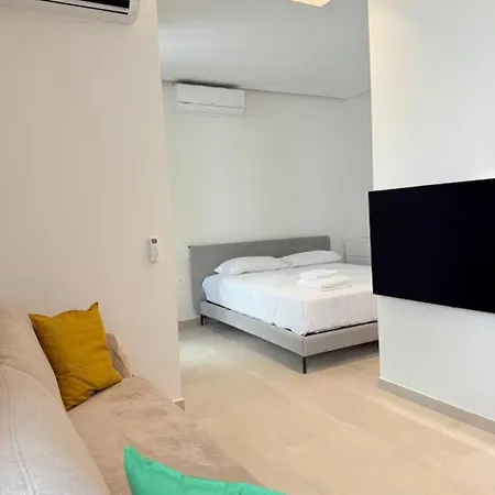 Seaview Thymus Apartment